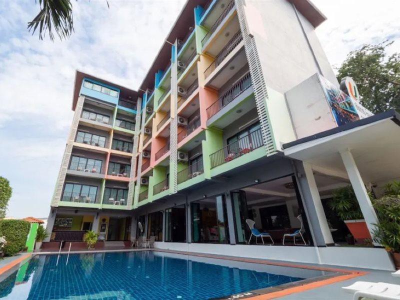 Oyo 75367 Ud Pattaya Hotel 방라뭉 외부 사진