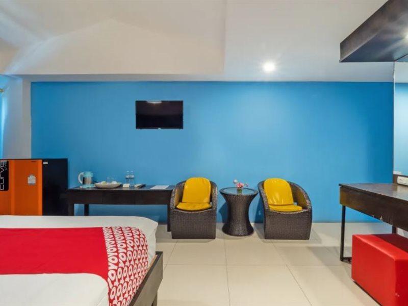 Oyo 75367 Ud Pattaya Hotel 방라뭉 외부 사진